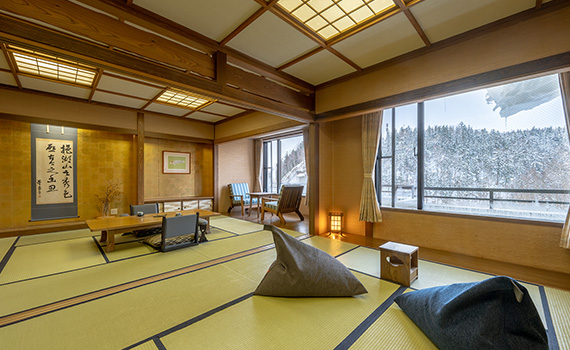 SPECIAL JAPANESE-STYLE ROOM